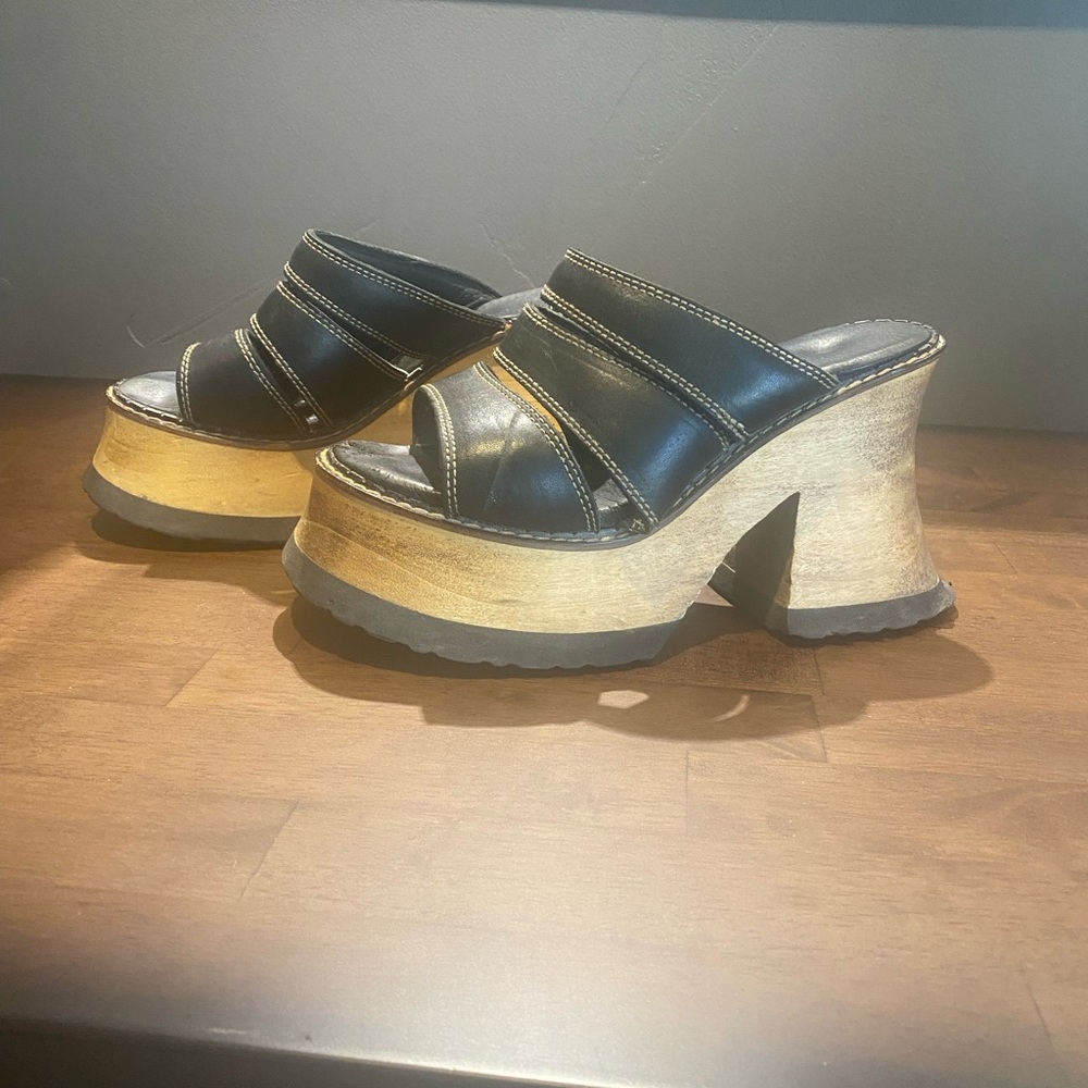 LONDON UNDERGROUND Platform Mules